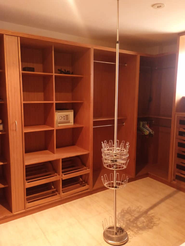 Будинок, 4306 м², 360 000$ — FAKTOR